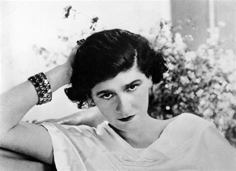 mort de coco chanel a quel age son deces